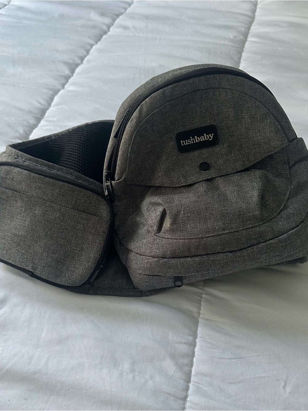 Preowned Tushbaby in Grey